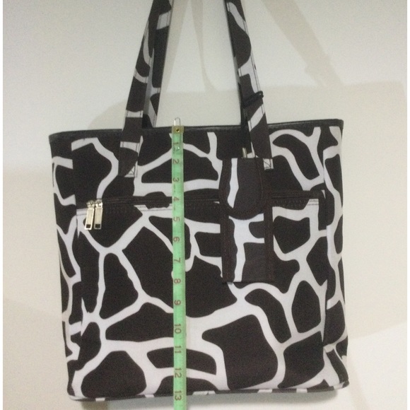 Chocolate Brown Giraffe Canvas Print Shoulder Bag - Picture 3 of 5